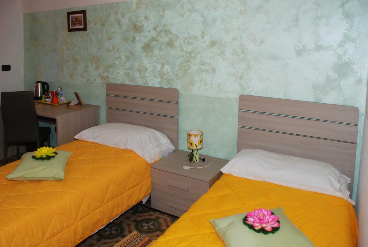 La Cascina Bed & Breakfast Aglie Ngoại thất bức ảnh